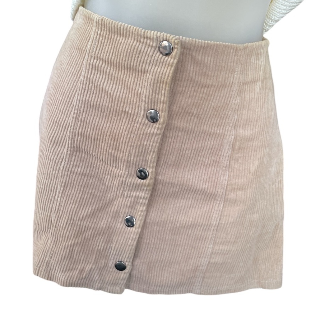 Corduroy tan mini skirt size medium Rue 21 snap up skirt